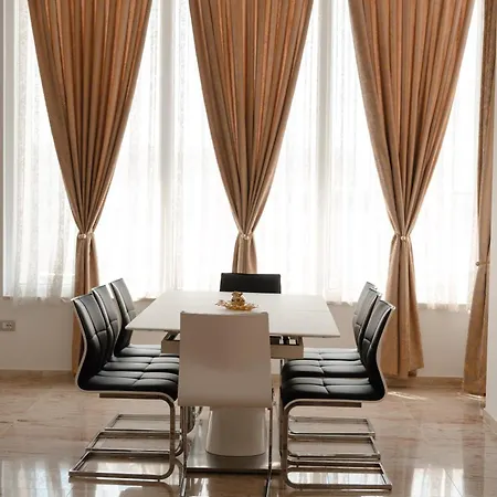 Luxury In * Durrës