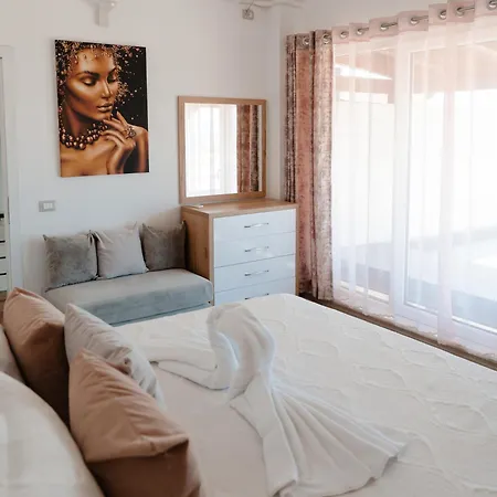 Apartament Luxury In *