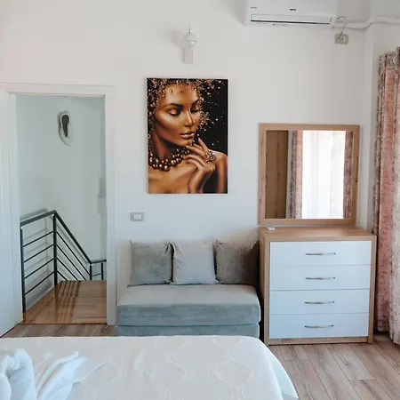 Luxury In * Durrës